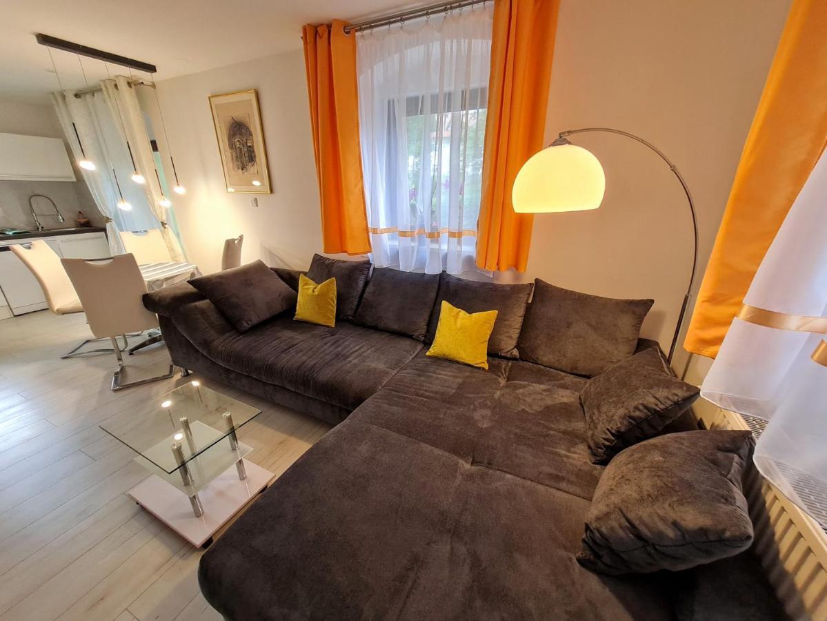 Ferien- Und Businesswohnung Relax Im Ersten Stock Sonnen Exterior photo