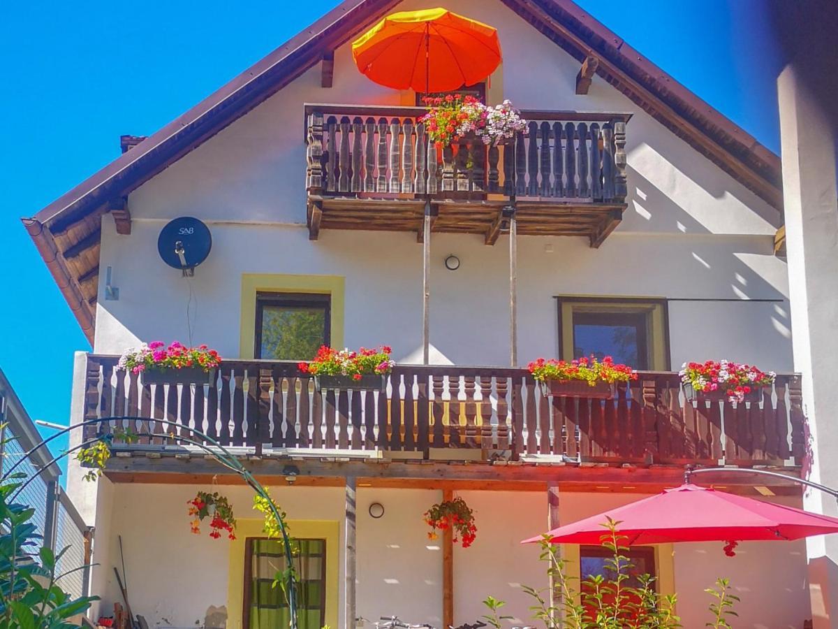 Ferien- Und Businesswohnung Relax Im Ersten Stock Sonnen Exterior photo