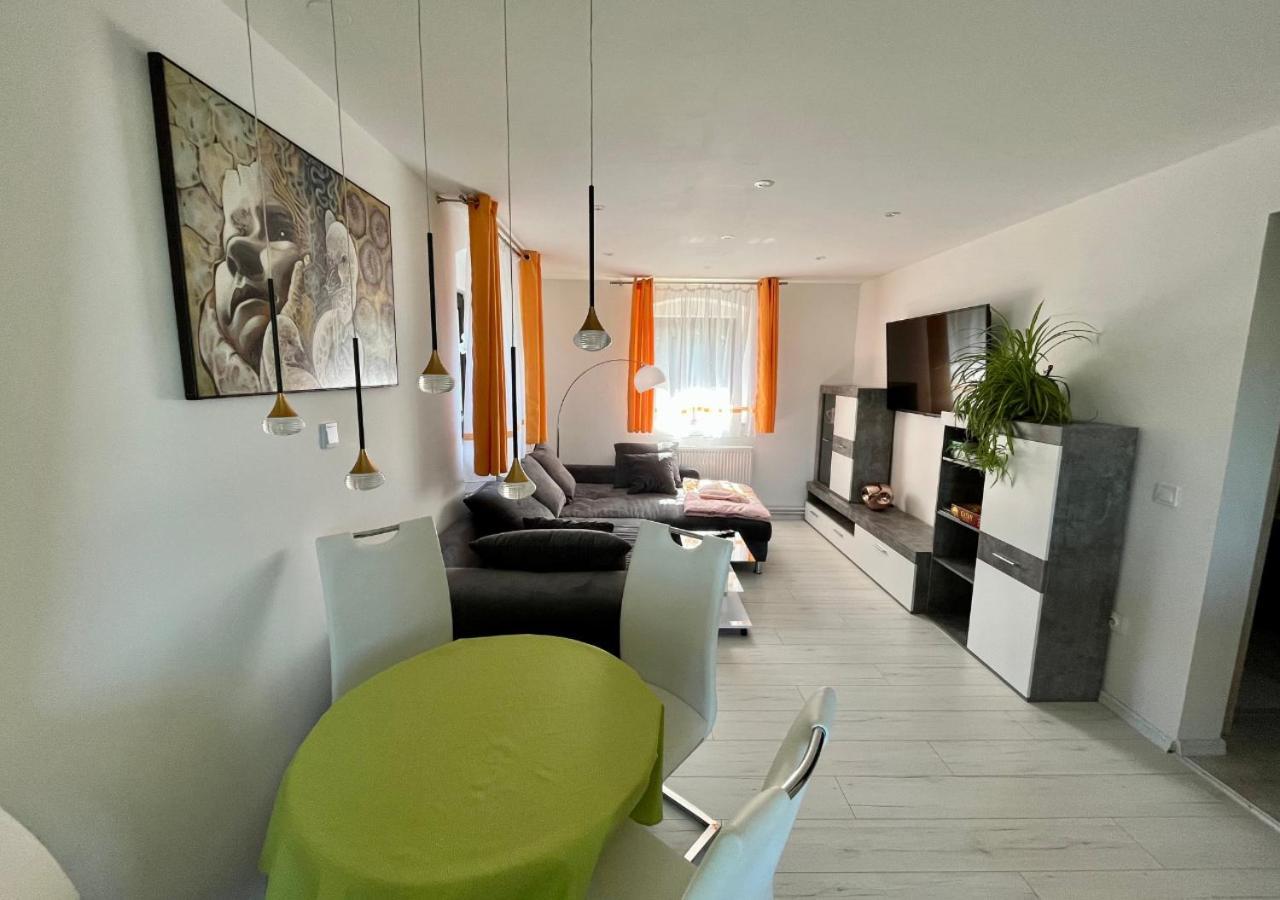 Ferien- Und Businesswohnung Relax Im Ersten Stock Sonnen Exterior photo